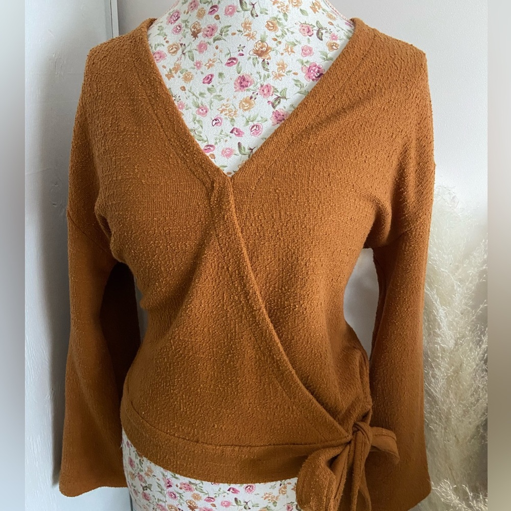 Madewell blouse, size medium in a burnt orange colour